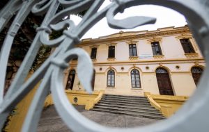 52867908521_93c3bbf60e_k-300x190