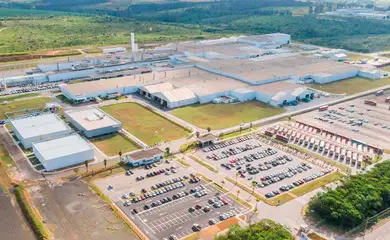 destaque1-foto-aerea_planta-toyota-sorocaba-1