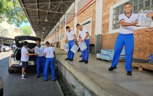 Doações-para-vítimas-das-enchentes-em-SP-scaled-300x190
