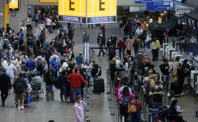 2022-01-12t183435z_875864586_rc2lxr9gt0z6_rtrmadp_3_health-coronavirus-brazil (2)