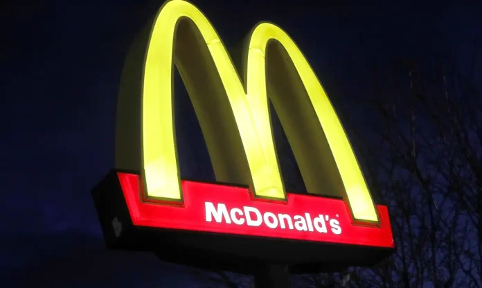 2024-10-22t220922z_2_lynxmpek9l0rv_rtroptp_4_health-coronavirus-mcdonalds